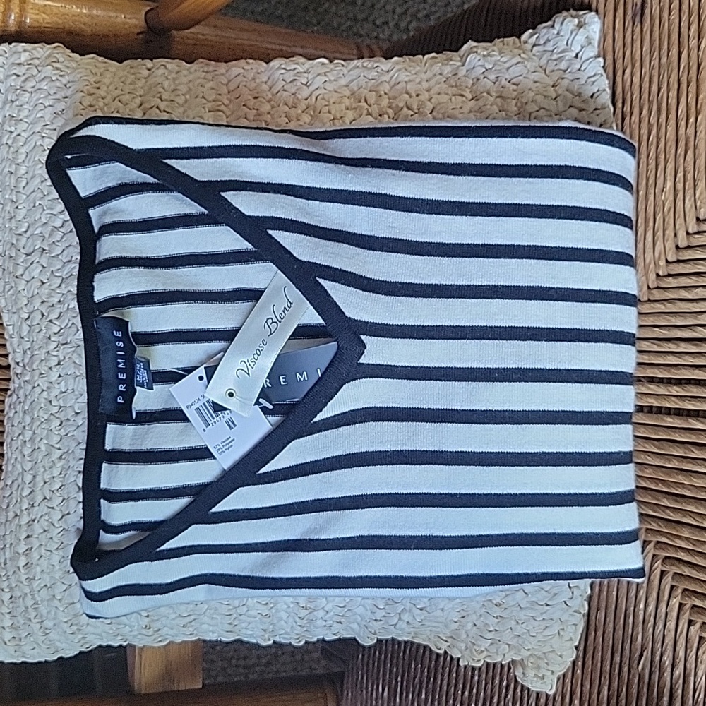 Premise black/white stripped 3/4 sleeve sweater top, size M